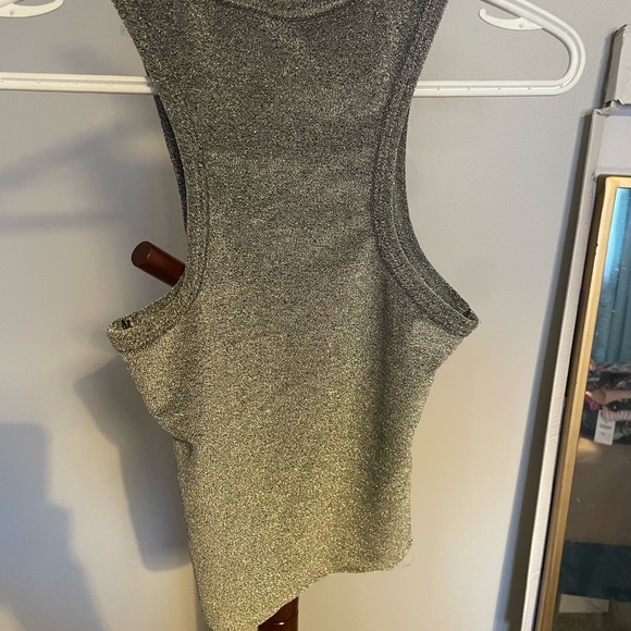 Crop tank top - Picture 2 of 3